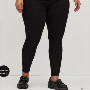 TORRID Bombshell SKinny